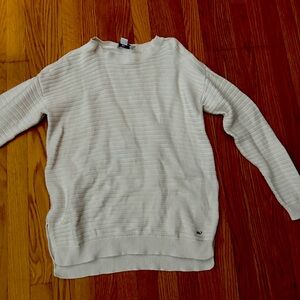 Vineyard vines cream sweater